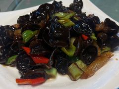 -老码头黑皮肘子锅包肉(赣水路店)