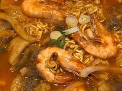 -三清洞摩西韩式年糕火锅(威高广场店)