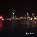 吹着江风，（有点冷），还是很舒服的