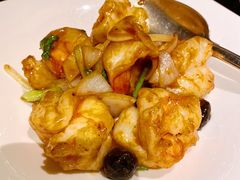 黑蒜大千爆虾球-北京四季酒店·采逸轩