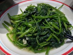 -亲回家吃饭餐厅(黄陂店)