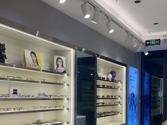 -视野联行眼镜·蔡司·尼康·授权优选门店(青浦宝龙店)