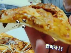 -必胜客(WOW梦之城店)