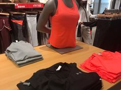 -UNDER ARMOUR(新燕莎奥莱店)
