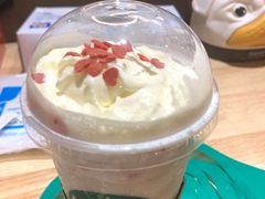 童趣三色杯星冰乐-星巴克(杭州宋城店)