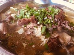 -谢老五跷脚牛肉·非遗传承店