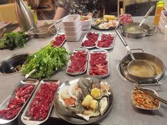 -张哞哞·鲜切牛肉自助火锅(高德置地店)