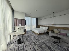 -大连星海皇冠假日酒店