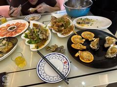 -覃记海鲜美食餐厅