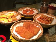 -华邑酒店·鲜艳全日自助餐厅