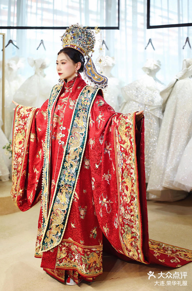 荣华礼服 5月24日 15:47 关注 大连明制汉服