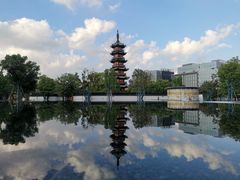 -龙华寺