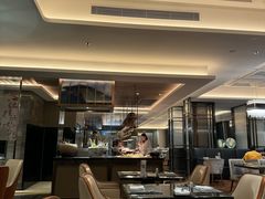 -云端西餐厅(南宁龙光那莲豪华精选酒店)