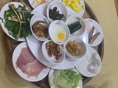 -桥香园云南过桥米线(金马碧鸡店)