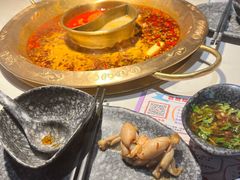 特色牛油锅-哥老官重庆美蛙鱼头(龙湖杭州金沙天街店)