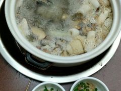 -东巴谷野生菌火锅餐厅