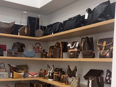 -海星奢选二手奢侈品手表包包鉴定回收寄卖(墨玉南路店)