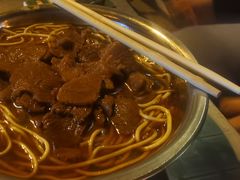 -薛记襄阳香辣牛肉面(平安路店)