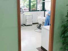 -茂菊口腔连锁(浦东南路店)