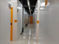 -安东易迷你自助仓储寄存仓库(杨浦店)