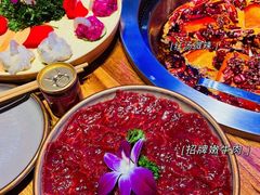 -城墙拐拐火锅(三峡广场黑金冠店)