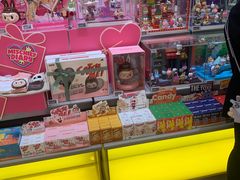 -泡泡玛特POPMART(蓝色港湾店)