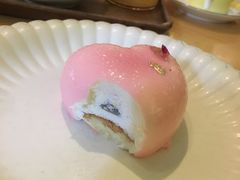 玫瑰荔枝慕斯-默迹咖啡馆