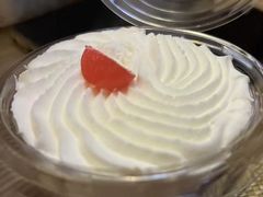 -红宝石·鲜奶小方·海派西点房(南丹店)