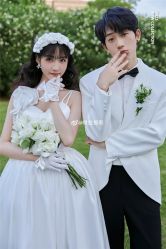 -至臻微拉婚纱摄影