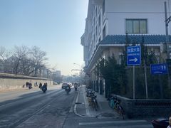 -宝瑞门钉肉饼店