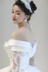 -Lady  Jane高端婚纱礼服馆