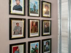 -毛泽东像章珍藏馆