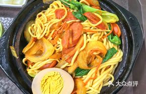 Sausage and Egg Fried Noodles