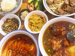 -矮子粉店1985·长沙米粉(湘春路店)