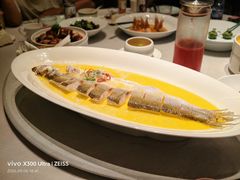 鸡汁葱油蒸大湖白鱼-湖里春风·淮扬菜(丽泽天街店)