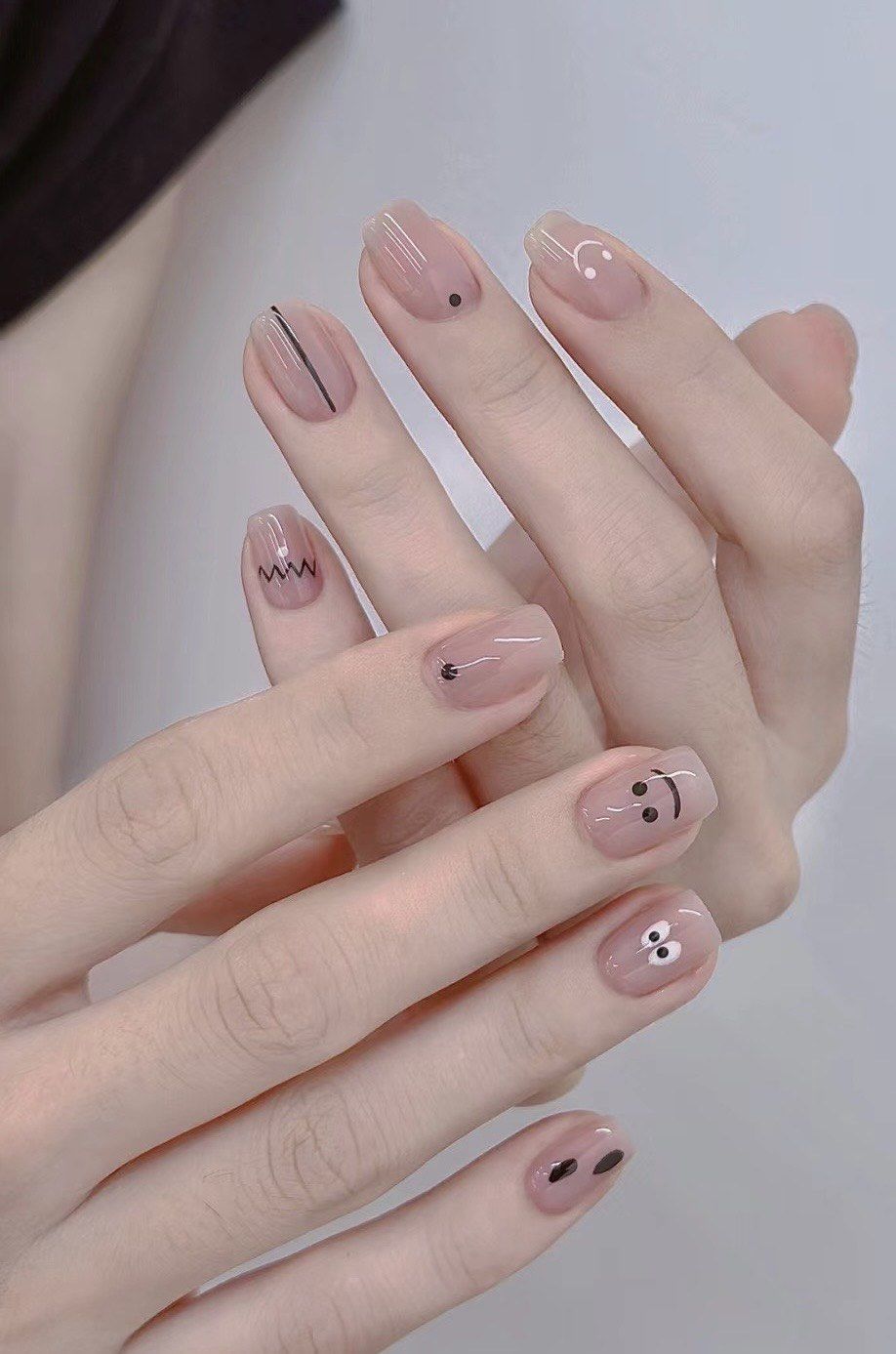 简约可爱裸粉美甲💅