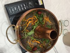 -乡土特色.冷锅鱼.牦牛肉汤锅