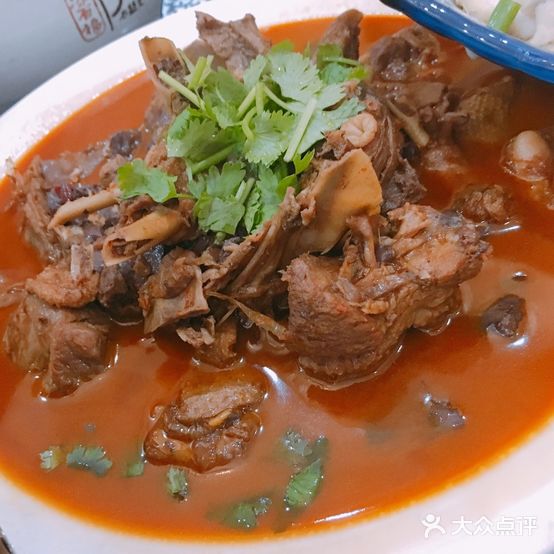 鸿运酒楼(白龙路店)