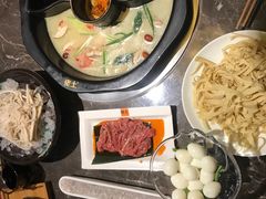 -佬土鹅肠火锅(解放路店)