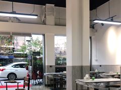 大堂-官塘鱻鱻鱼生