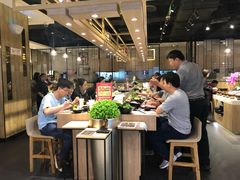 -呷哺呷哺(新世界百货望京店)