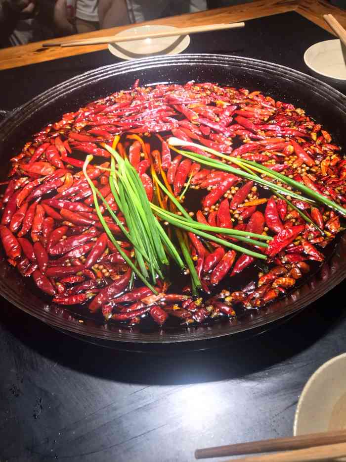 江渝10号老火锅-"前段时间比较热,朋友突然想吃火锅,然后想.