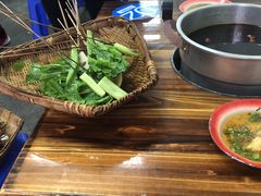 -咏勝锑锅麻辣烫(净居寺路总店)