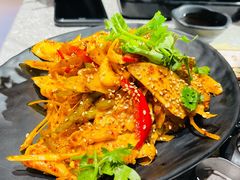 辣拌板筋-吉力烤鳗
