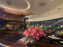 -MONICH牛排融合餐厅(和义大道购物中心店)