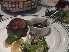 -Wolfgang’s Steakhouse 沃夫冈牛排馆(上海白玉兰广场店)