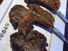 苏尼特金质烤羊排-三个蒙古大叔羊肉串(大宁店)