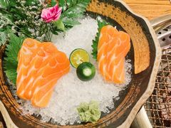 三文鱼刺身-黑牛の店·和牛烧肉(合生汇店)