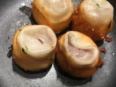土猪鲜肉生煎包-龍堂蟹黄小笼包(万家丽店)