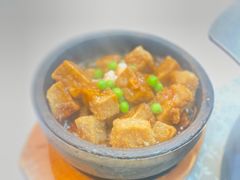 -新天明砂锅鱼头煲